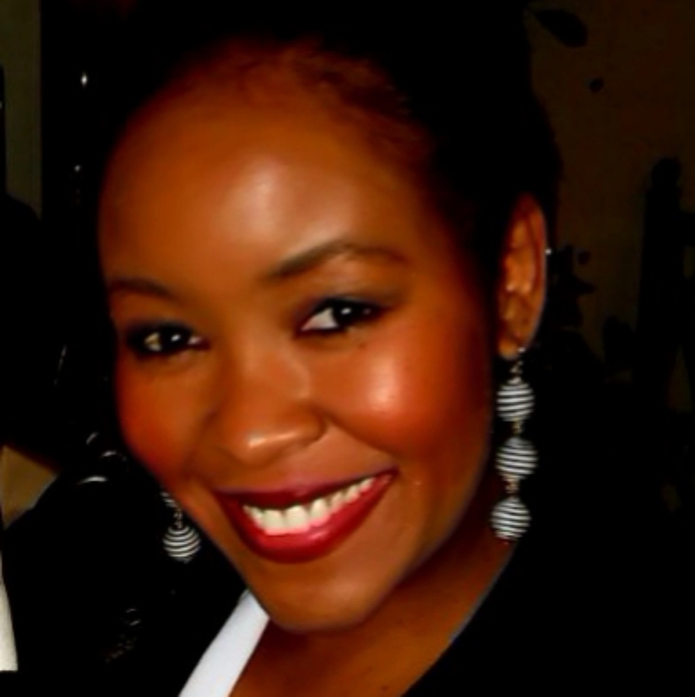 Meet your Posher, Joelle